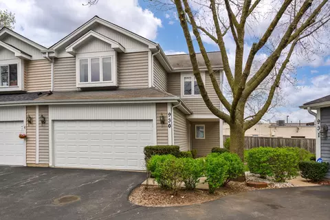 930 Noel Ct, Westmont, IL 60559