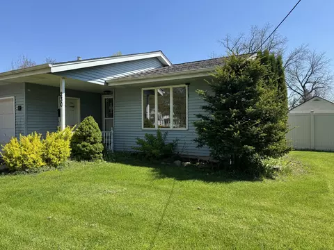 230 N Washington St, Genoa, IL 60135