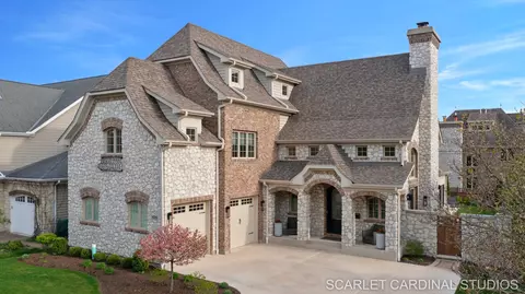 426 W Franklin Ave, Naperville, IL 60540