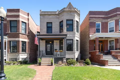 4241 N Winchester Ave, Chicago, IL 60613