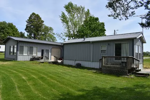 24388 N 1750 East Rd, Hudson, IL 61748