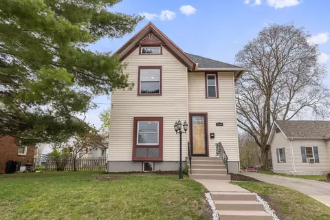 1110 Ridge Ave, Rockford, IL 61103