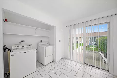 Other - 811 Valley Stream Dr #C, Wheeling, IL 60090 photo 5 of 12