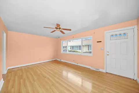 Other - 811 Valley Stream Dr #C, Wheeling, IL 60090 photo 2 of 12