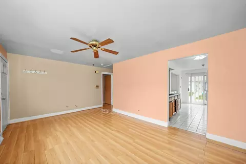 Other - 811 Valley Stream Dr #C, Wheeling, IL 60090 photo 4 of 12