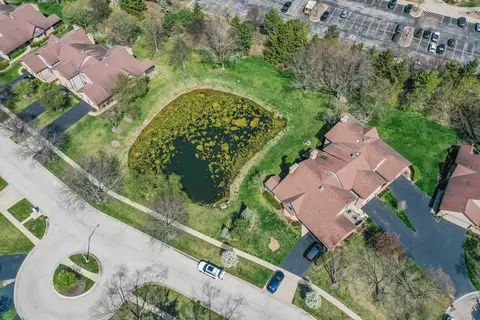 View/Area - 1654 Pebble Beach Dr, Hoffman Estates, IL 60169 photo 5 of 6