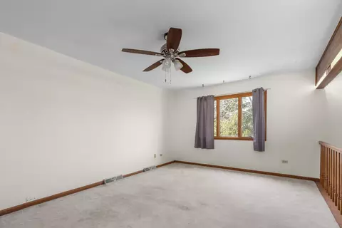 Other - 1654 Pebble Beach Dr, Hoffman Estates, IL 60169 photo 2 of 9