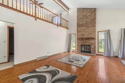 Living - 1654 Pebble Beach Dr, Hoffman Estates, IL 60169 photo 1 of 3