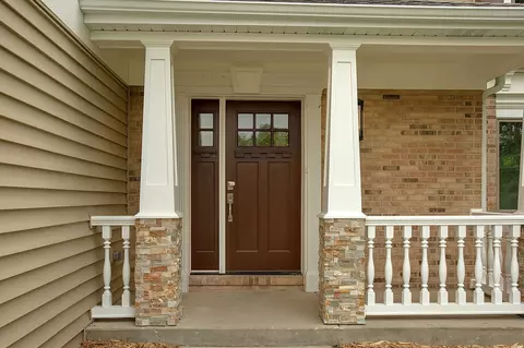 735 Cornwall Ct, Bolingbrook, IL 60440 photo 4