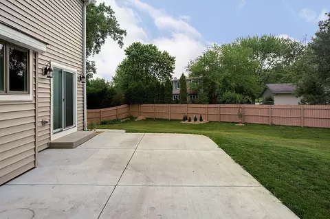 735 Cornwall Ct, Bolingbrook, IL 60440 photo 30