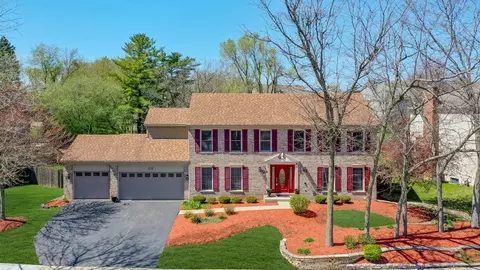 270 Winchester Dr, Algonquin, IL 60102