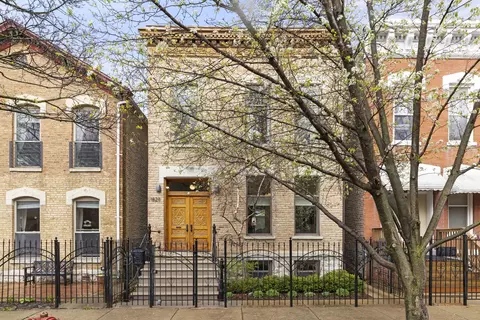 1828 W Huron St, Chicago, IL 60622