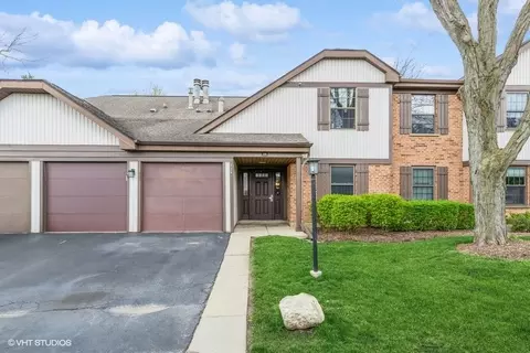 228 Brookston Dr #A1, Schaumburg, IL 60193