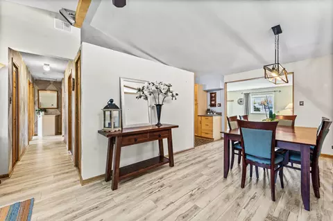 Dining - 2301 Fulle St, Rolling Meadows, IL 60008 photo 1 of 5