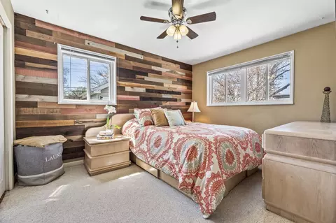 Bedroom - 2301 Fulle St, Rolling Meadows, IL 60008 photo 2 of 5