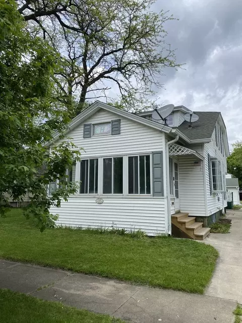 1306 W Main St, Ottawa, IL 61350