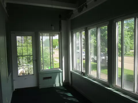 1306 W Main St, Ottawa, IL 61350 photo 3
