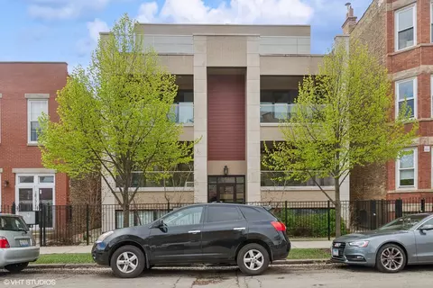 1621 W Superior St #2E, Chicago, IL 60622