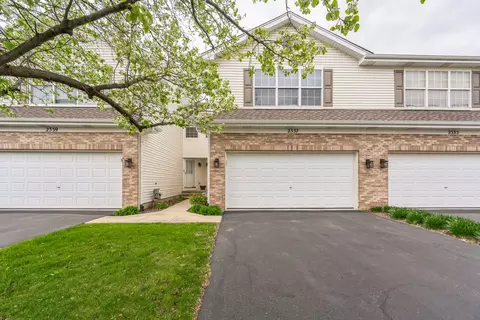 2337 Stoughton Cir, Aurora, IL 60502