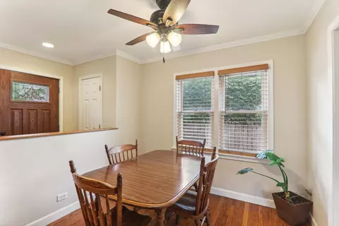 860 S 2nd Ave, Des Plaines, IL 60016 photo 8