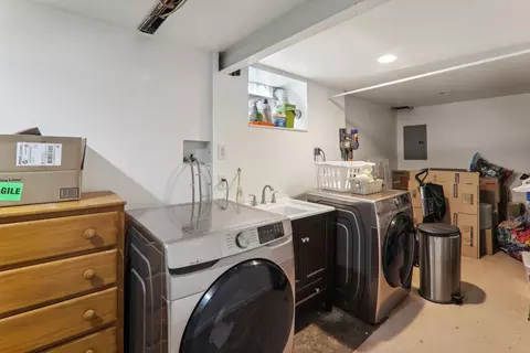 860 S 2nd Ave, Des Plaines, IL 60016 photo 22