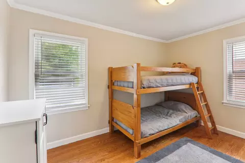 860 S 2nd Ave, Des Plaines, IL 60016 photo 21