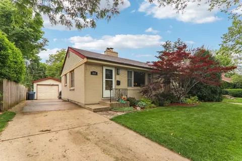860 S 2nd Ave, Des Plaines, IL 60016 photo 3