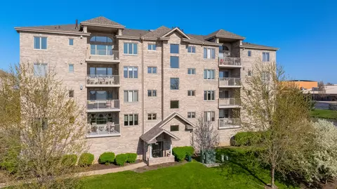 11131 Waters Edge Dr #2C, Orland Park, IL 60467