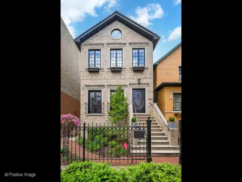 1654 N Claremont Ave, Chicago, IL 60647