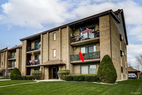 7932 Paxton Ave #1B, Tinley Park, IL 60477