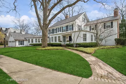 240 Fairview Rd, Glencoe, IL 60022