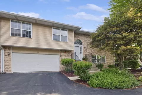 939 Elderberry Cir #103, Naperville, IL 60563