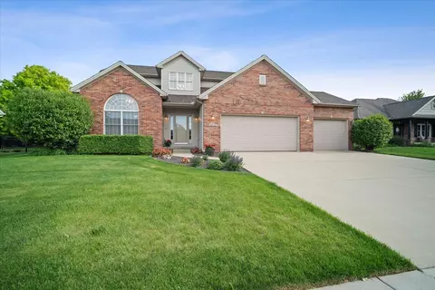 3613 Connie Kay Way, Bloomington, IL 61704
