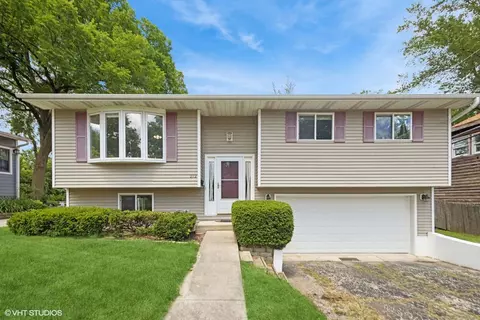 212 7th St, Downers Grove, IL 60515