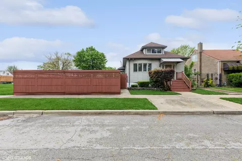13118 S Avenue N, Chicago, IL 60633