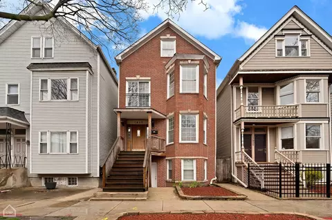 1452 W School St #1, Chicago, IL 60657