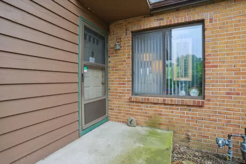 1609 Sandpiper Ct, Champaign, IL 61821 photo 4