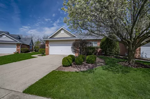 2124 Waterford Ln, Woodridge, IL 60517