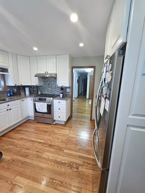 3910 Latour Ct, Hoffman Estates, IL 60192 photo 4