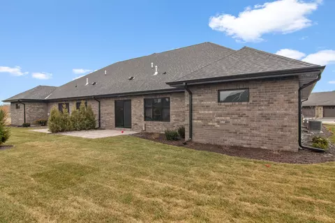 Exterior - 8339 Shell Dr, Saint John, IN 46373 photo 6 of 7
