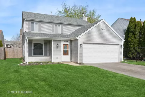 2524 Brunswick Cir, Woodridge, IL 60517