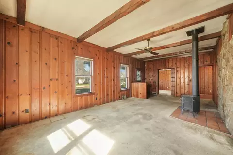Living - 412 Hinman St, Aurora, IL 60505 photo 1 of 1
