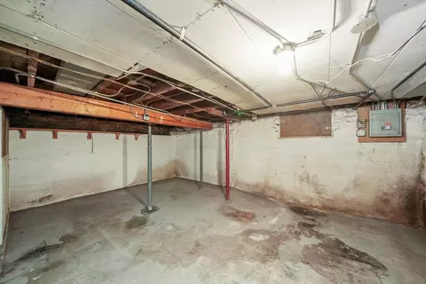 Exterior - 412 Hinman St, Aurora, IL 60505 photo 6 of 8