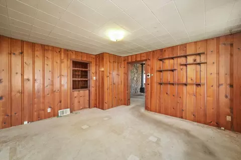 Exterior - 412 Hinman St, Aurora, IL 60505 photo 5 of 8