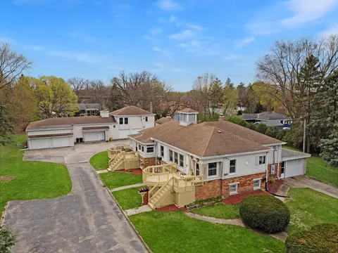 952 W Perry St, Belvidere, IL 61008