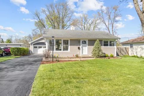 2306 Eastman St, Rolling Meadows, IL 60008
