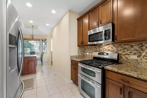 Kitchen - 6346 Cunningham Ct, Gurnee, IL 60031 photo 1 of 2