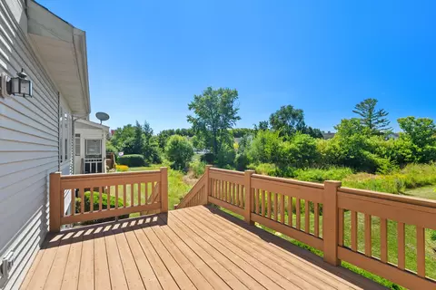 Exterior - 6346 Cunningham Ct, Gurnee, IL 60031 photo 4 of 8