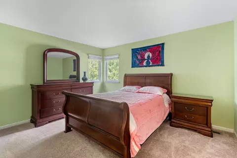 Bedroom - 6346 Cunningham Ct, Gurnee, IL 60031 photo 3 of 3
