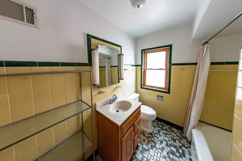 Bath - 2138 W 107th St, Chicago, IL 60643 photo 1 of 3